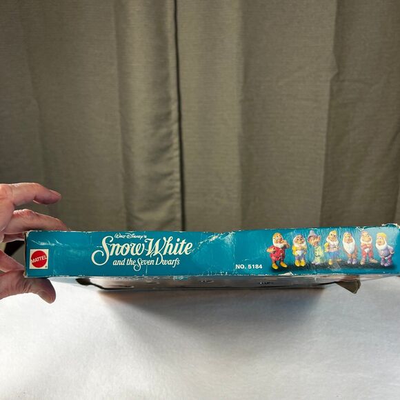 Disney’sSnow White & the Seven Dwarfs plastic figurine collectibles unopened box - Picture 7 of 8